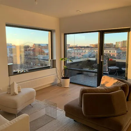 Lottas Beautiful Penthouse Apartment *